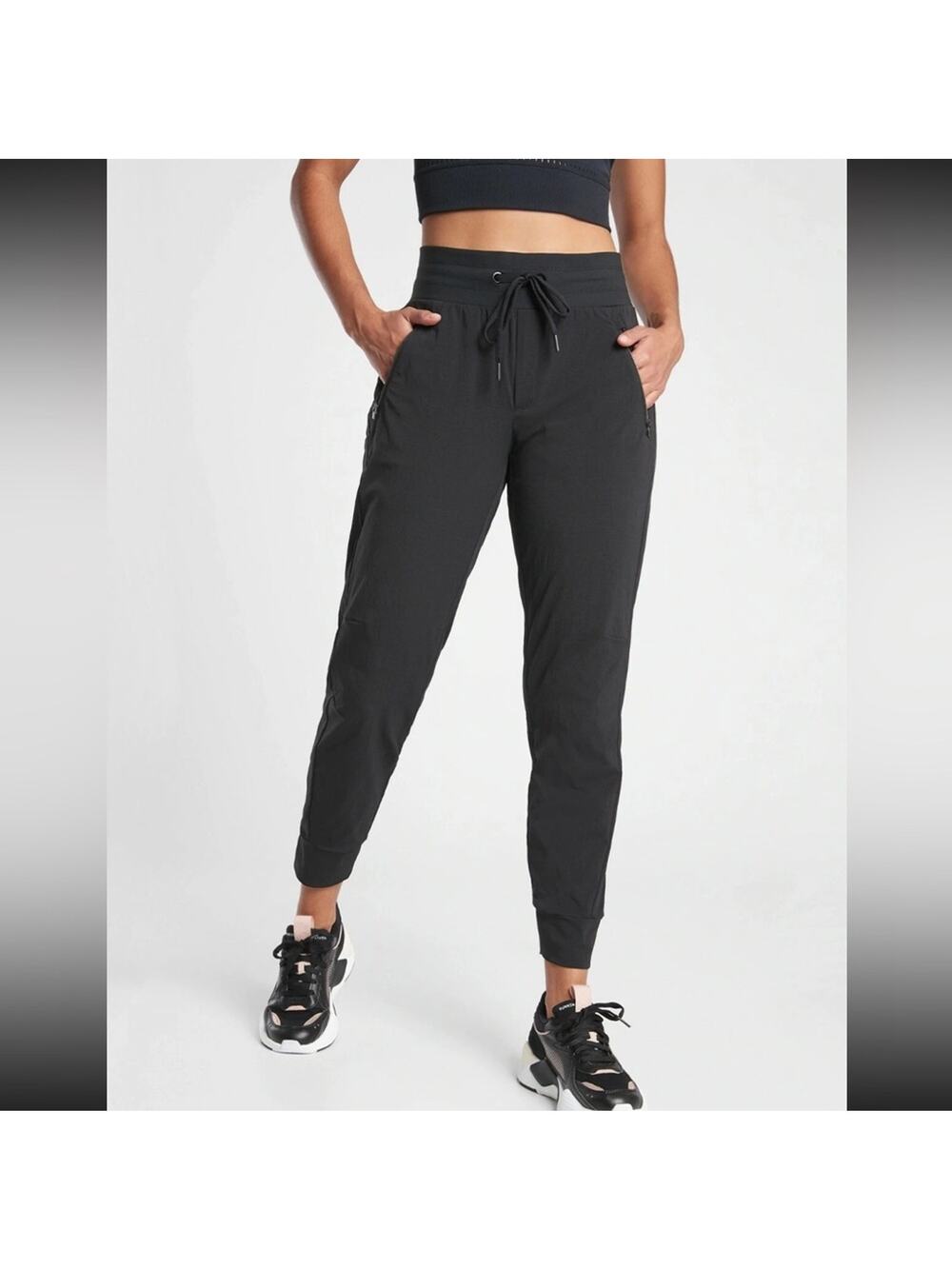 Athleta Trekkie Mid Rise Legacy Jogger Pant Black Athletic Size 10